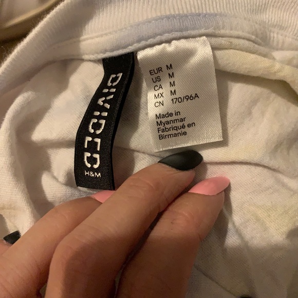 crop top - Picture 2 of 2